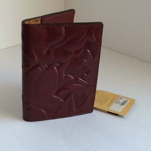 Patricia Nash Passport Holder